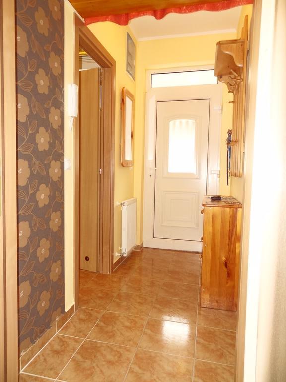 Dia Apartman Μίσκολτς Εξωτερικό φωτογραφία
