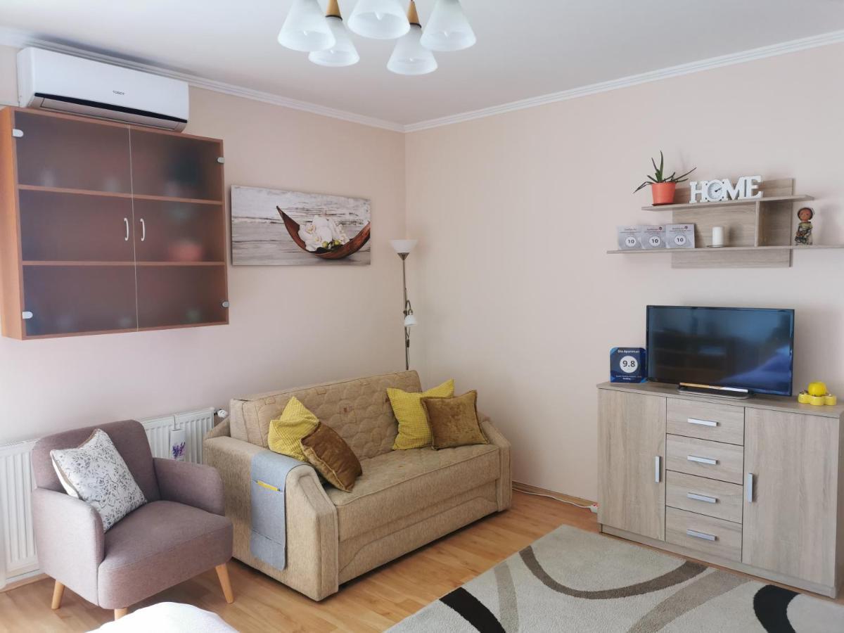 Dia Apartman Μίσκολτς Εξωτερικό φωτογραφία