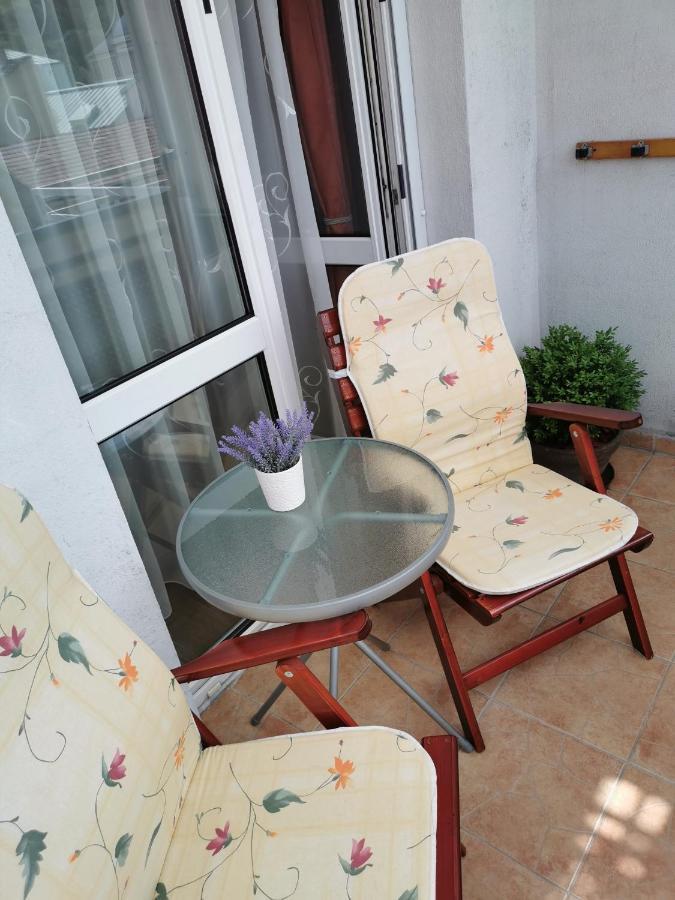 Dia Apartman Μίσκολτς Εξωτερικό φωτογραφία